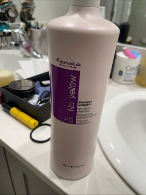 Nola No Yellow Shampoo - Light Pink Bottle with Purple Label